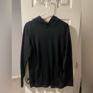 black under armour light weight hoodie with pockets